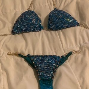 Bikini competition suit